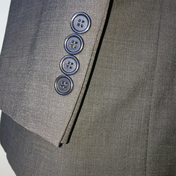 Hugo Boss - Picture 8 of 8